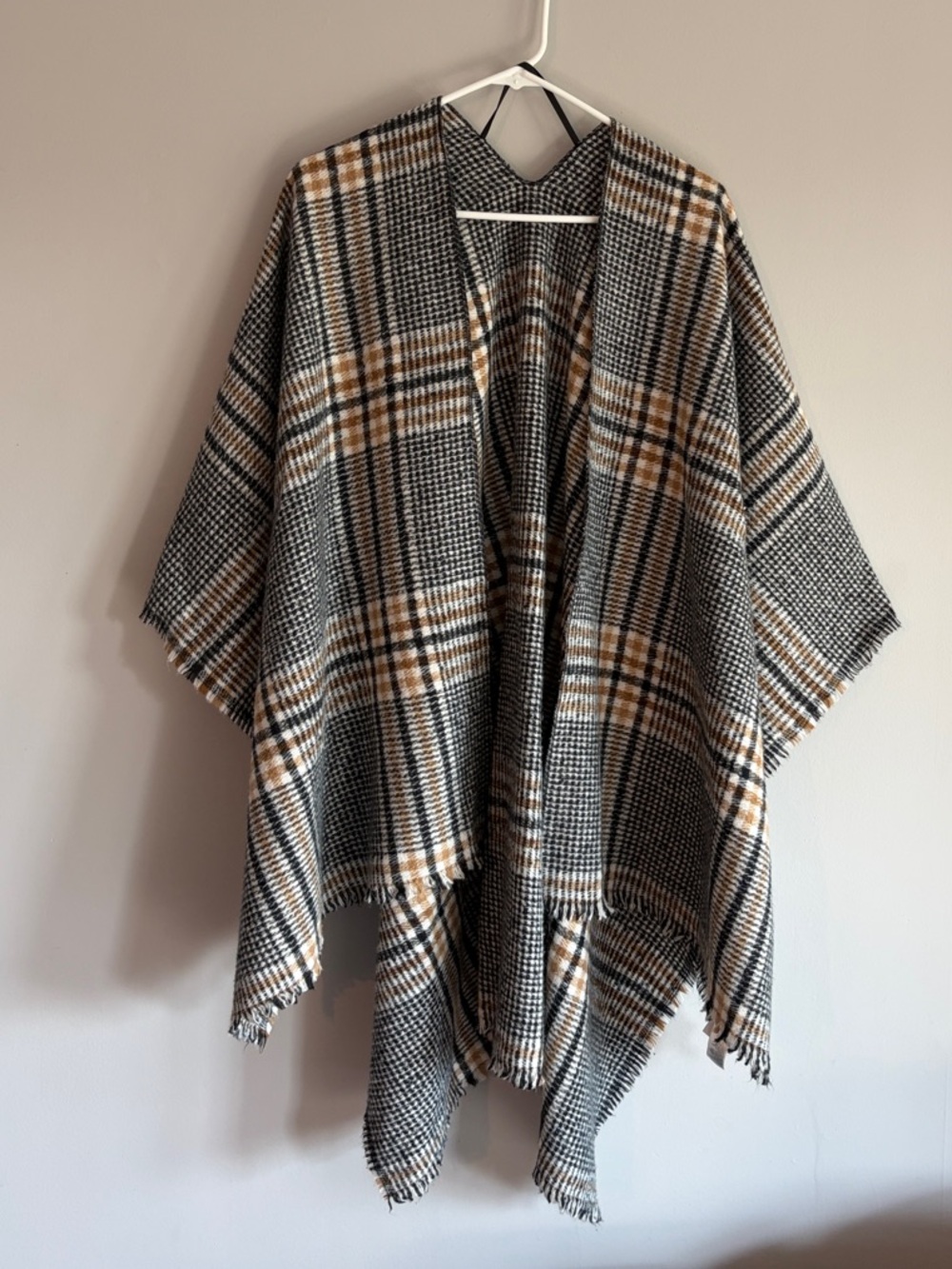 Plaid Open-Front Women’s Poncho in Black and Tan